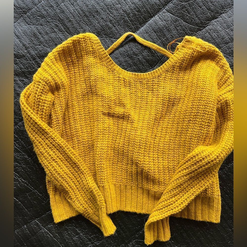 KAISLEY sweater top